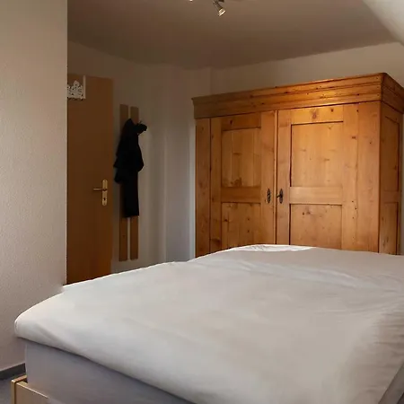 Sonniges Reetdachhaus Holiday home Puddemin